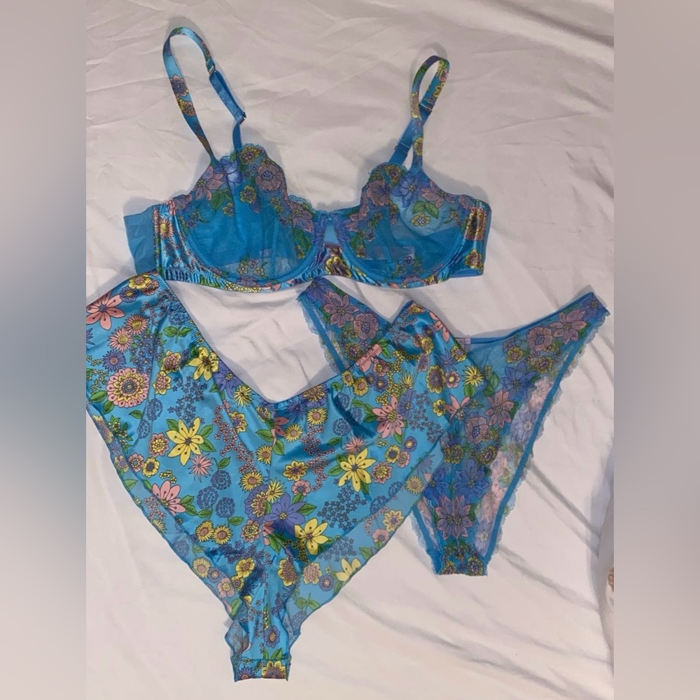 Savage X Fenty : Mod Poppy Lingerie Set